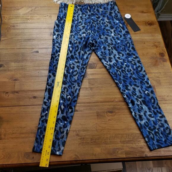 Bally Total Fitness High Rise Mid-Calf Leggings NWT - Picture 5 of 8